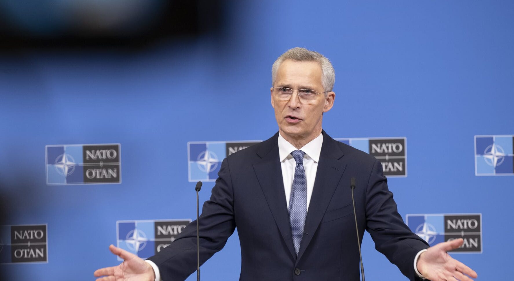 La Nato apre le porte a Kiev per provocare Putin