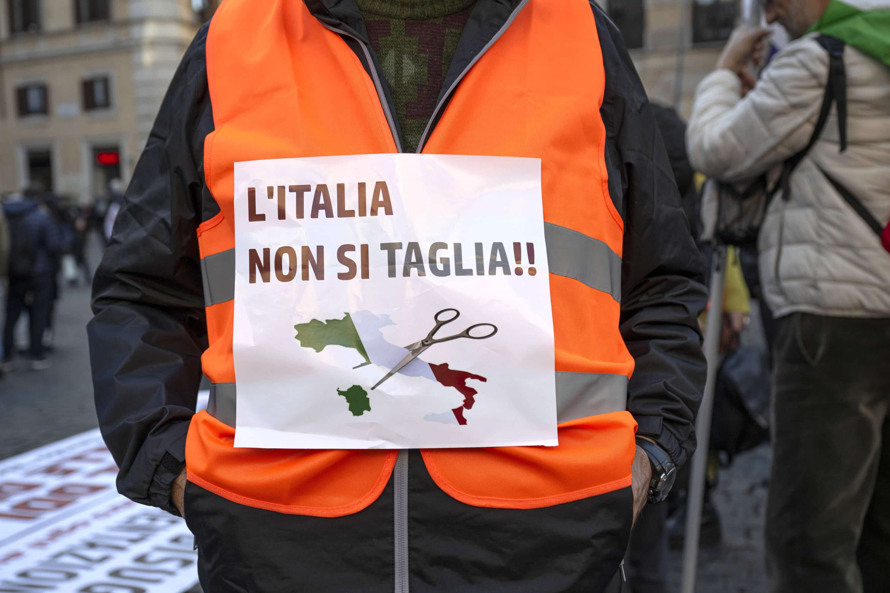 Boom di firme contro l’Autonomia differenziata: vicino il traguardo delle 500mila