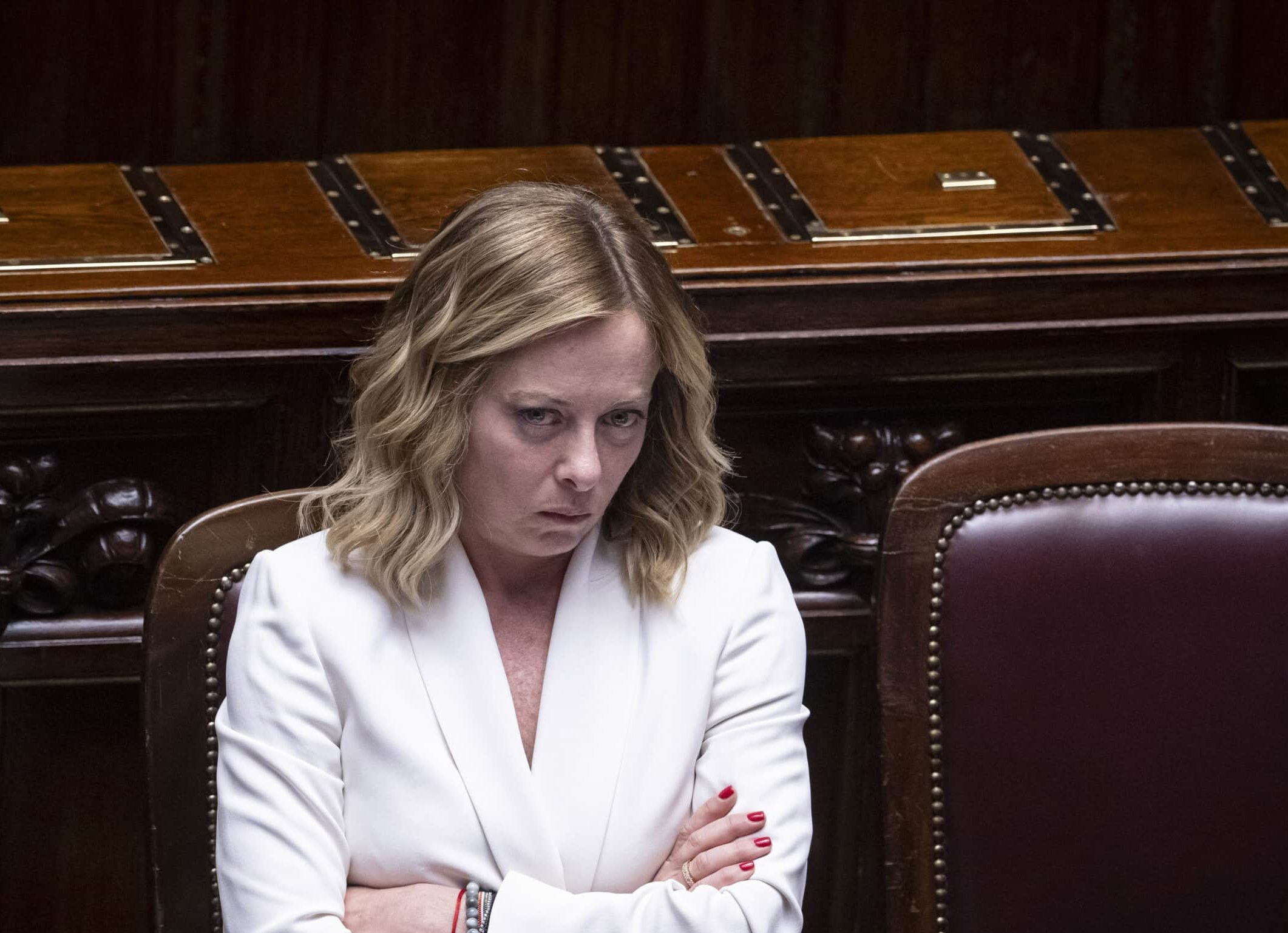 Il no di Giorgia a Ursula presenta il conto. Addio vice presidenza Ue esecutiva e la partita sui conti pubblici in salita