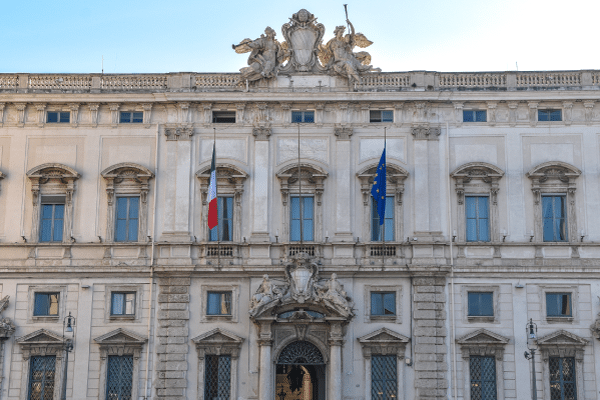 Autonomia, prima picconata dalla Consulta: la Corte Costituzionale smonta la riforma targata Lega