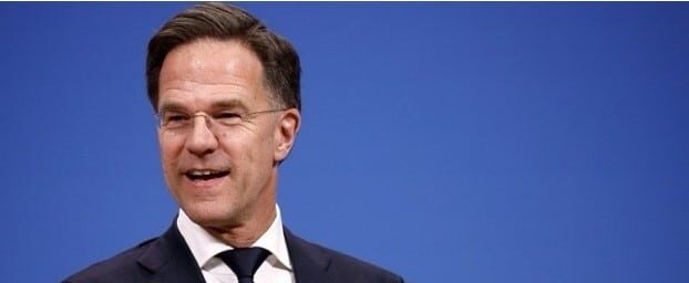 A Rutte il 2% del Pil in armi non basta più: “Paesi Nato impreparati alla guerra, bisogna spendere molto di più in armi”