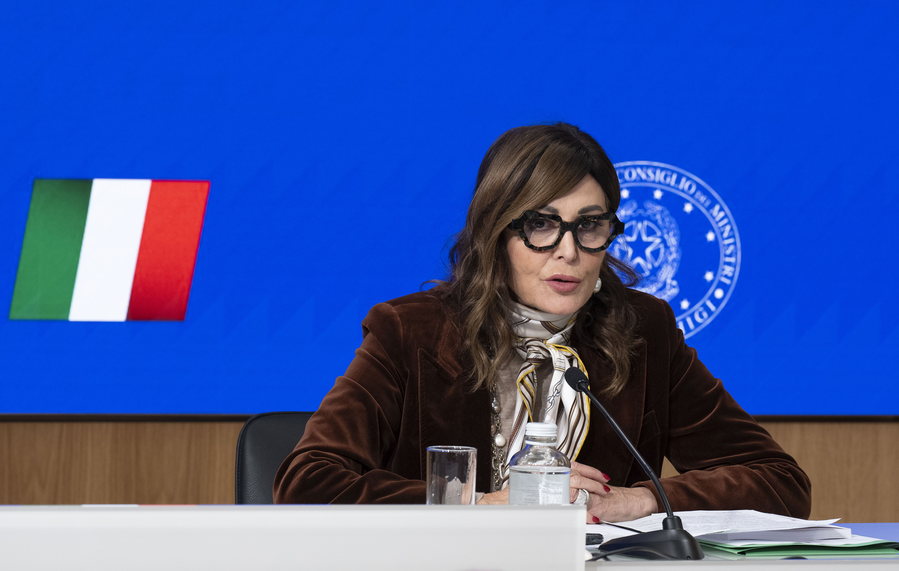 Caso Visibilia, il Movimento 5 Stelle deposita una mozione di sfiducia per la ministra Santanché