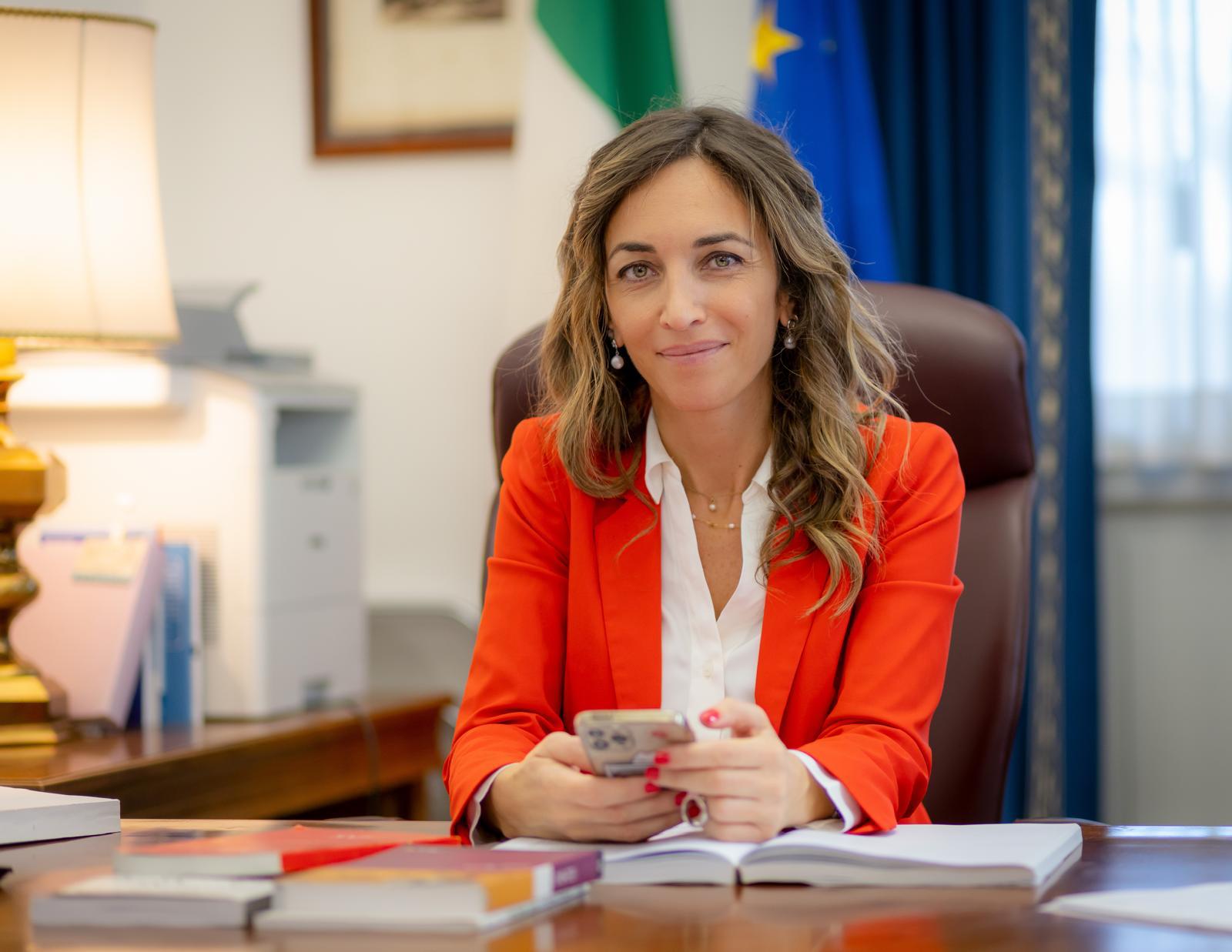 “Dalla sanità al lavoro, fino alla produzione industriale, da Meloni troppi silenzi”. Parla la vice presidente del Senato, Castellone (M5S)